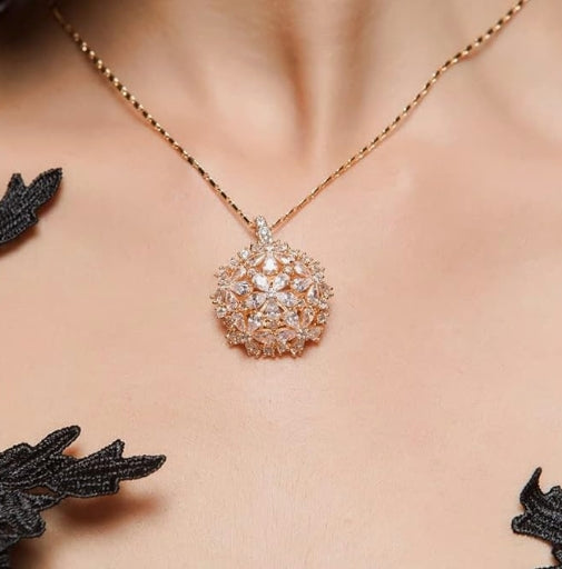 14K Gold Natural Crystal Flower Pendant Necklace for Women,Elegant Hollow Out Rose Flower Chain Necklace,Fashion Christmas Jewelry Gift for Her